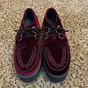 TUK Burgundy Velvet Womens Mondo Creepers Platform